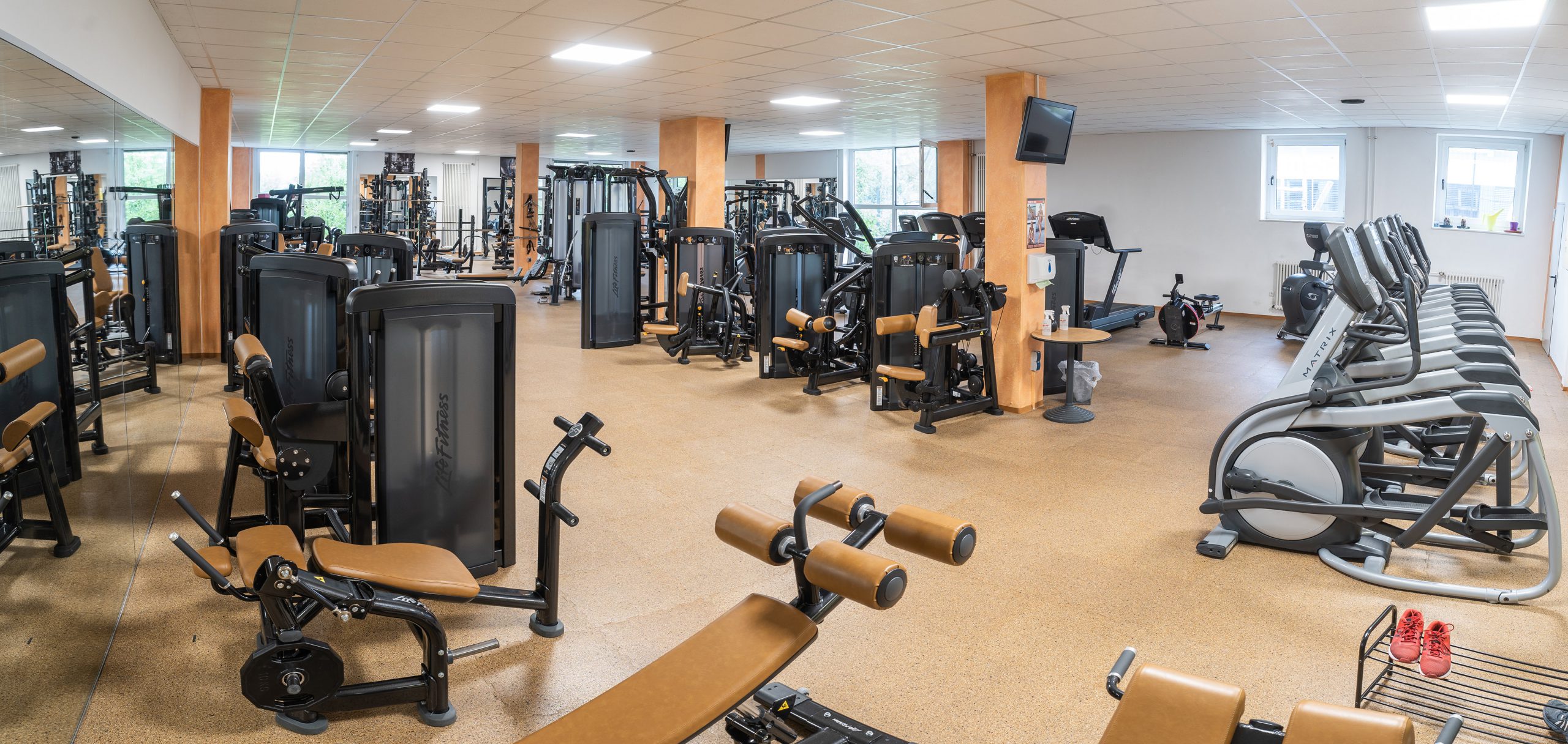 Moderne Fitnessgeräte im Sportpark Nord Nürnberg